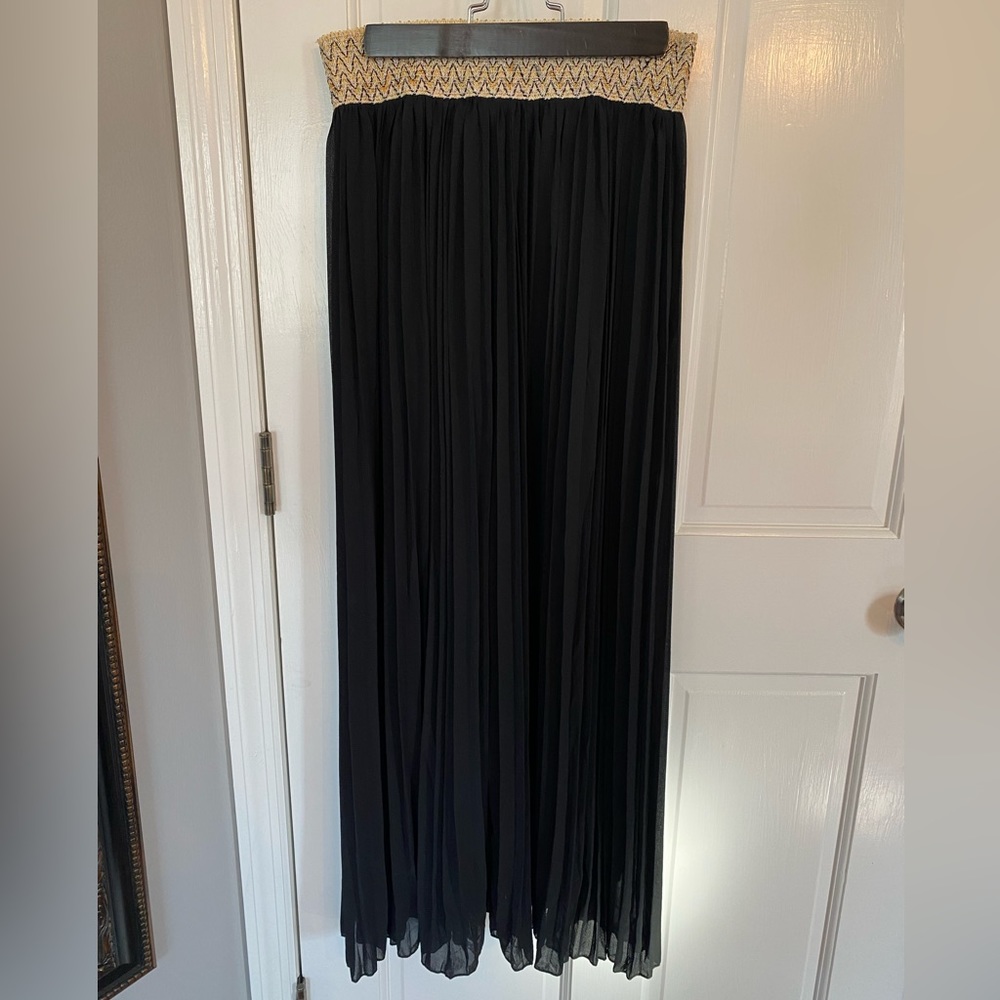 High waisted Pleated Wide legged gaucho pants